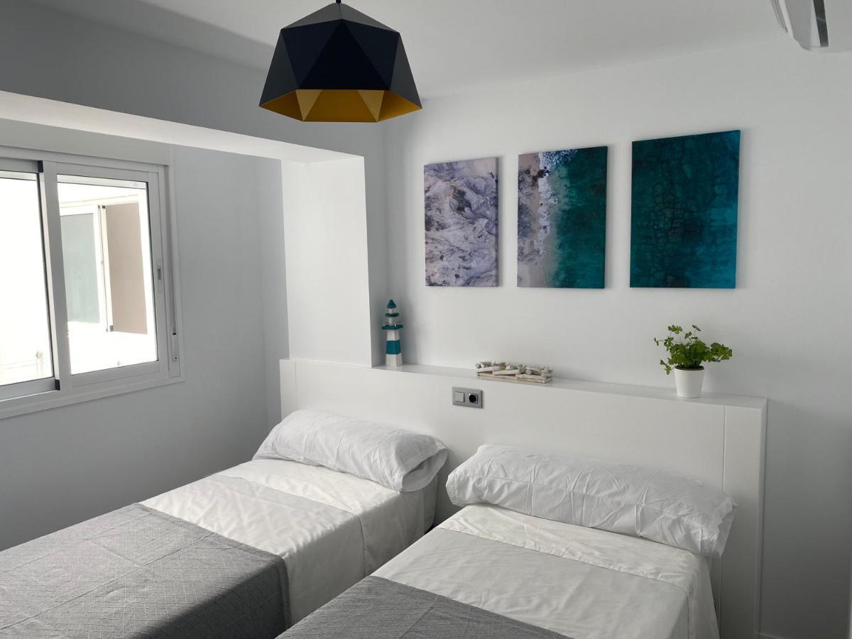 Precioso Apartamento A Estrenar En Centro De Нерха Екстер'єр фото