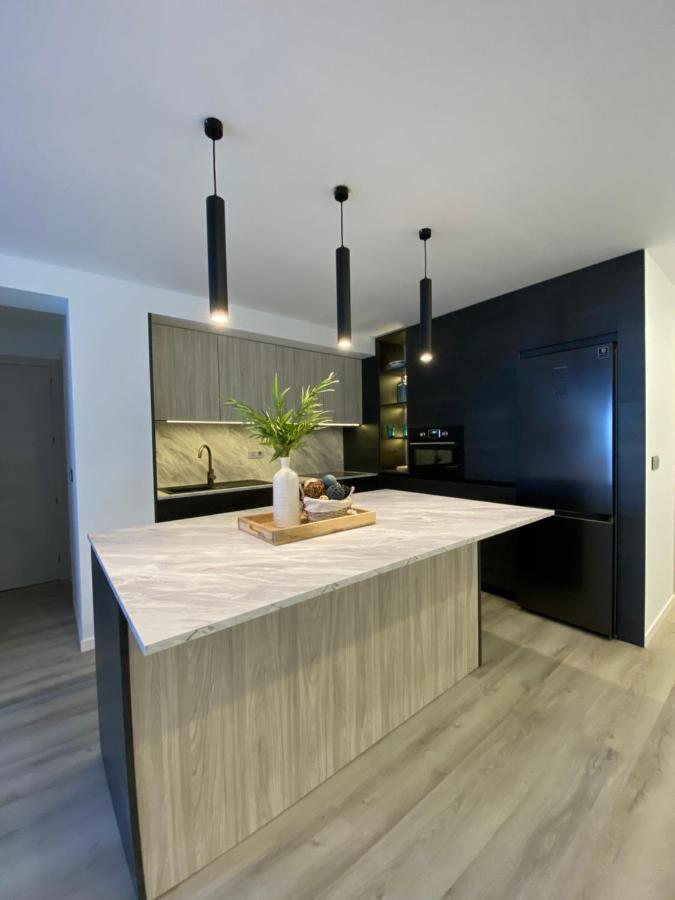 Precioso Apartamento A Estrenar En Centro De Нерха Екстер'єр фото